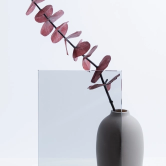 KARASTATUD HALL KLAAS